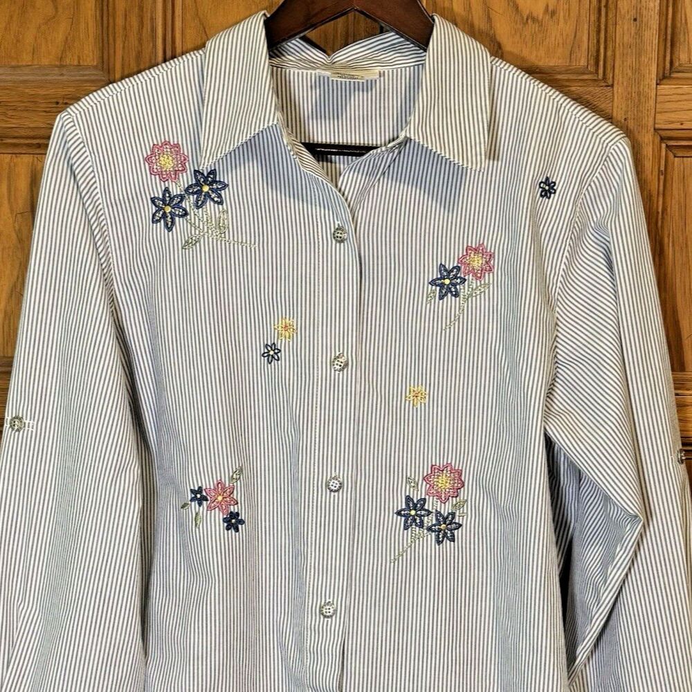 Alfred Dunner Women 14 Floral Embroidered Pinstripe Blouse Long Sleeve Button-Up